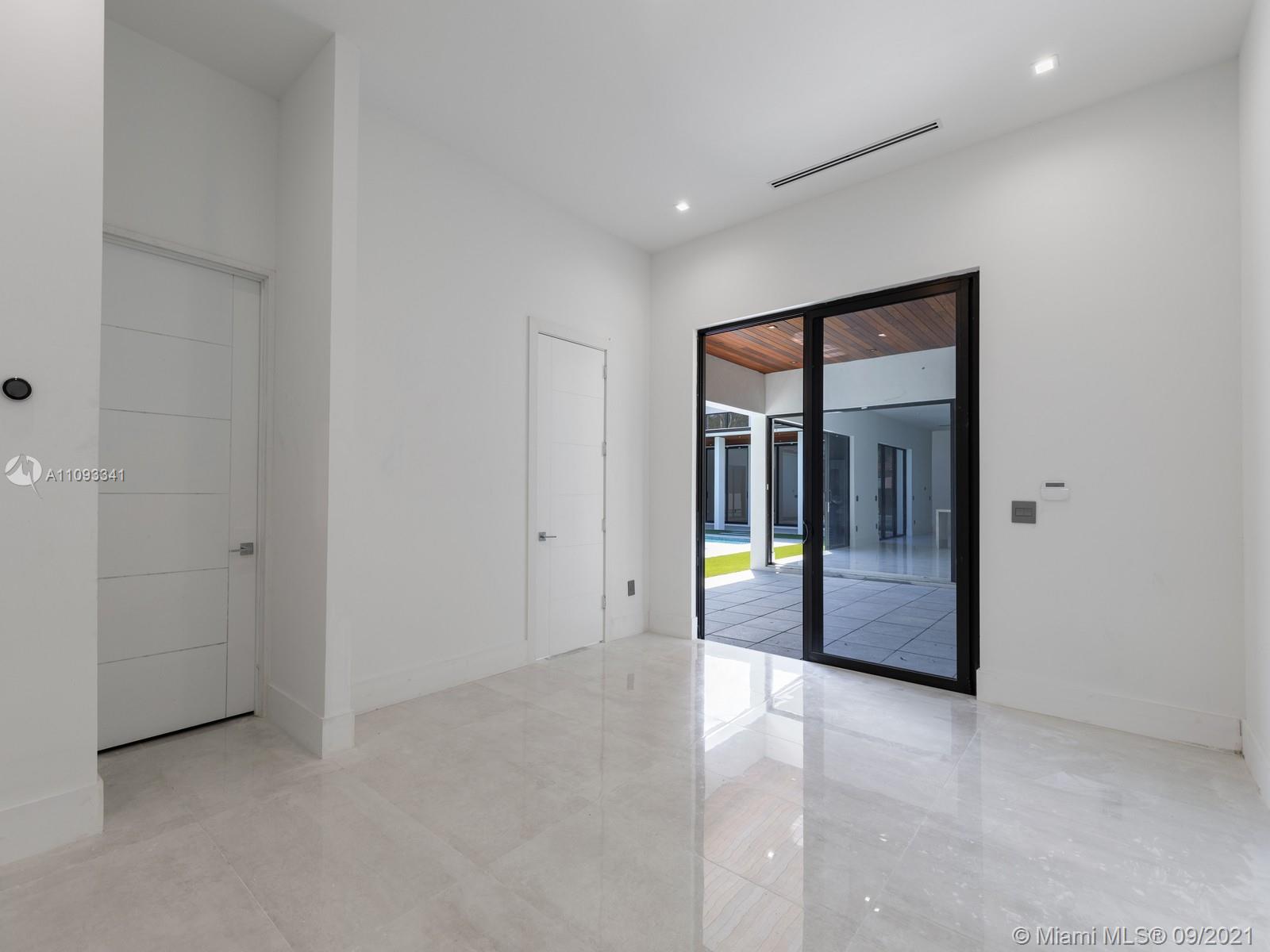 SUNILAND ESTATES 1ST ADDN - Residential