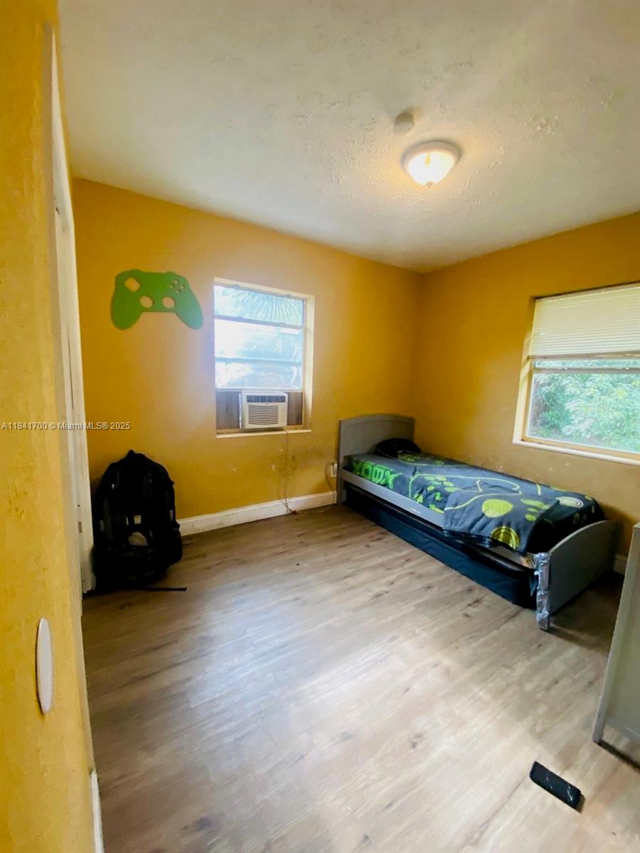 69 W 45 Street