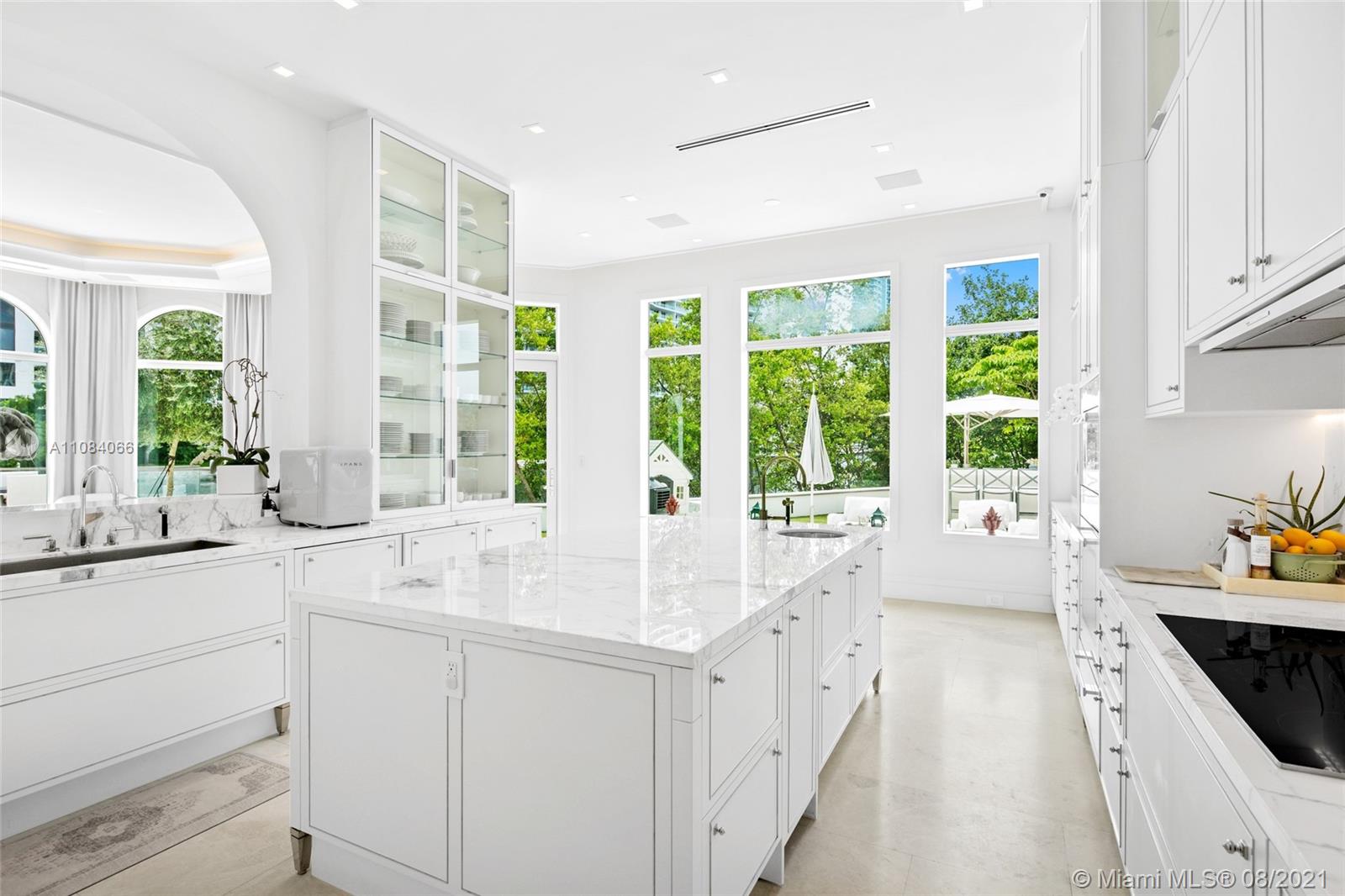 ISLAND ESTATES - Residential