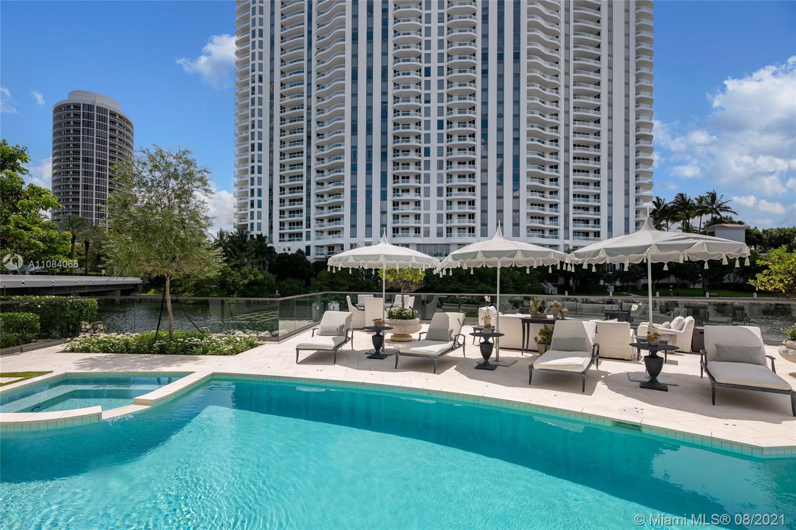 ISLAND ESTATES - Residential