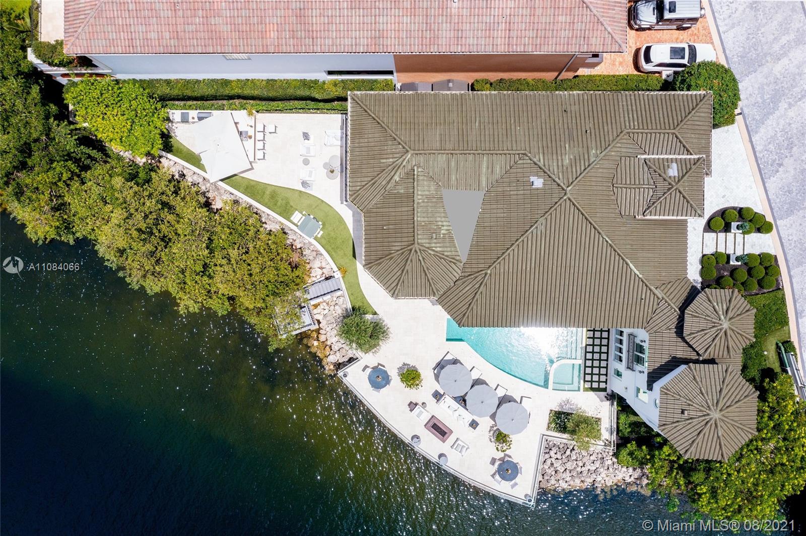 ISLAND ESTATES - Residential