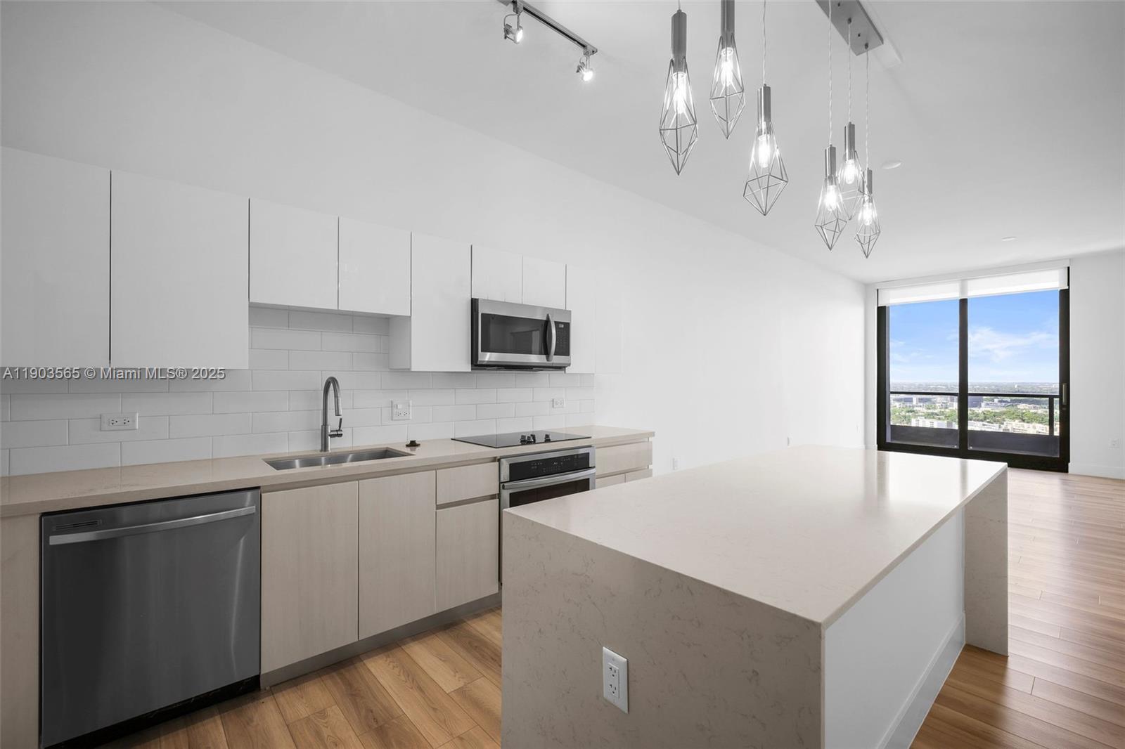 Slate Hallandale - Residential Lease