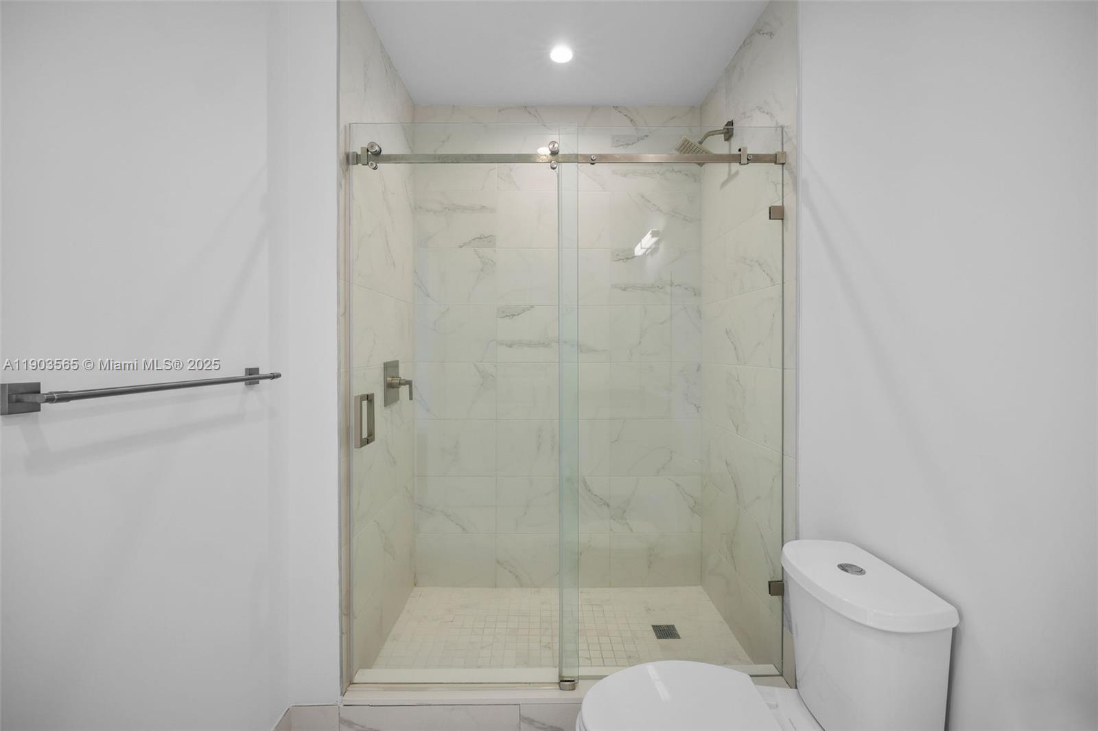 Slate Hallandale - Residential Lease