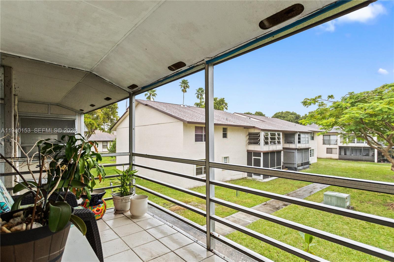 LAURELS AT MARGATE CONDO - Residential