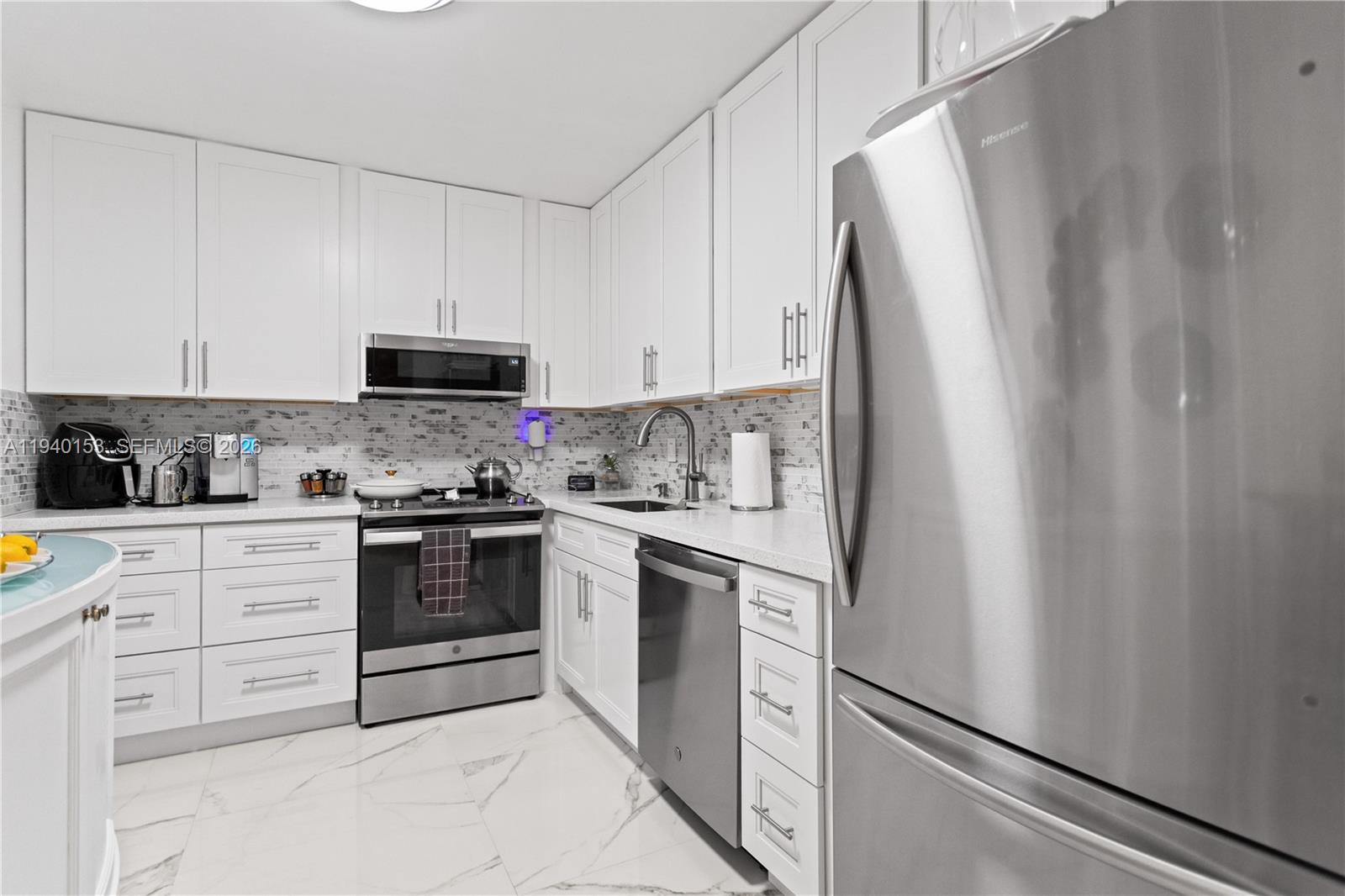 LAURELS AT MARGATE CONDO - Residential