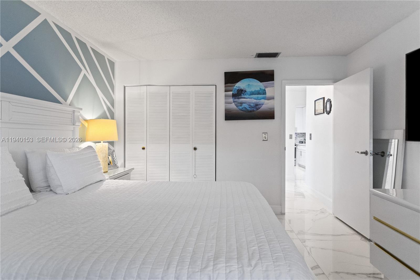 LAURELS AT MARGATE CONDO - Residential