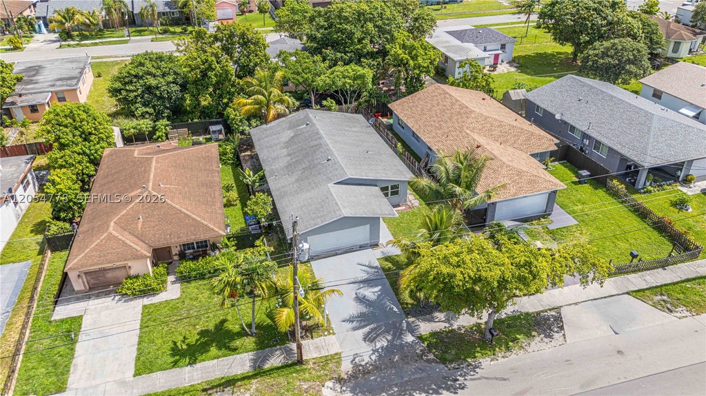 Photo of 5719 Mayo St, Hollywood, FL 33023 (MLS # A12054778)