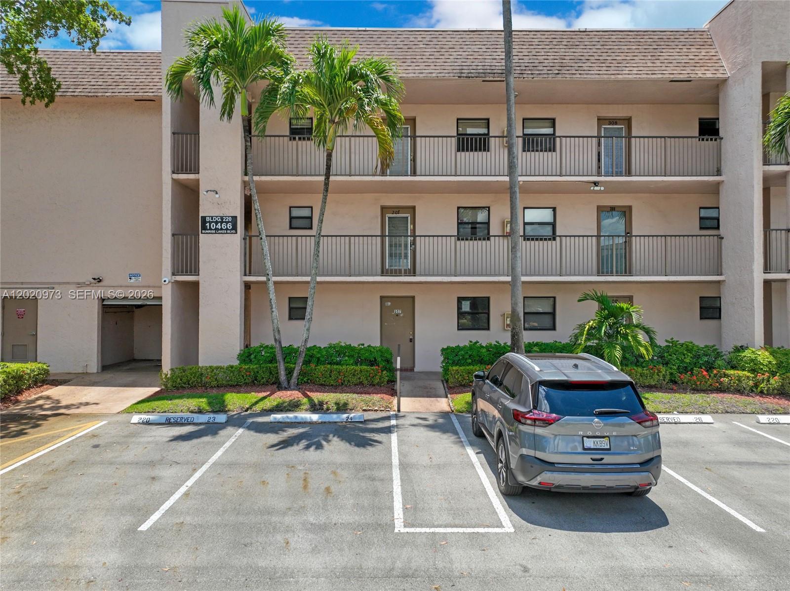 10466 Sunrise Lakes Blvd 107