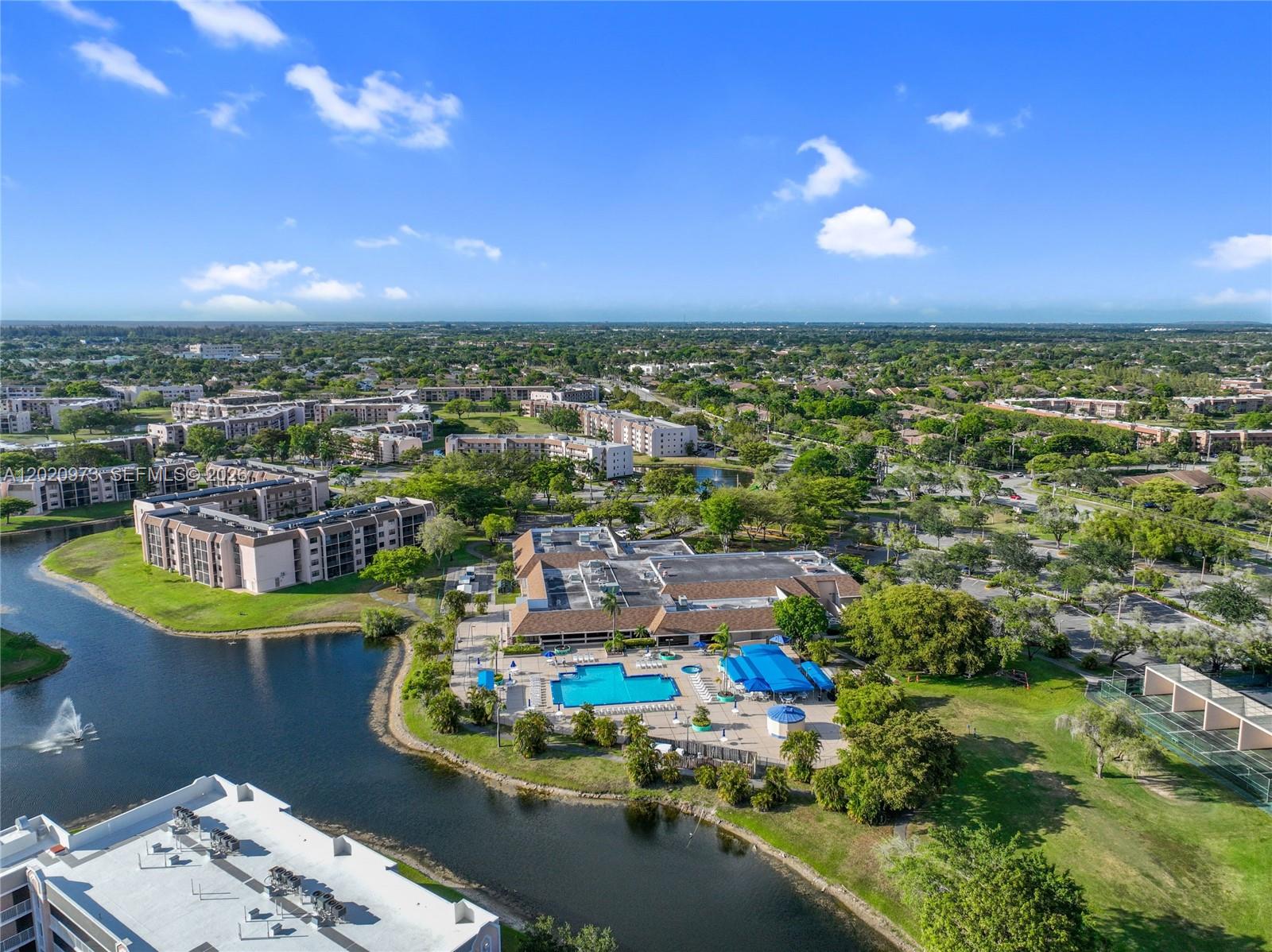 SUNRISE LAKES 220 CONDO - Residential