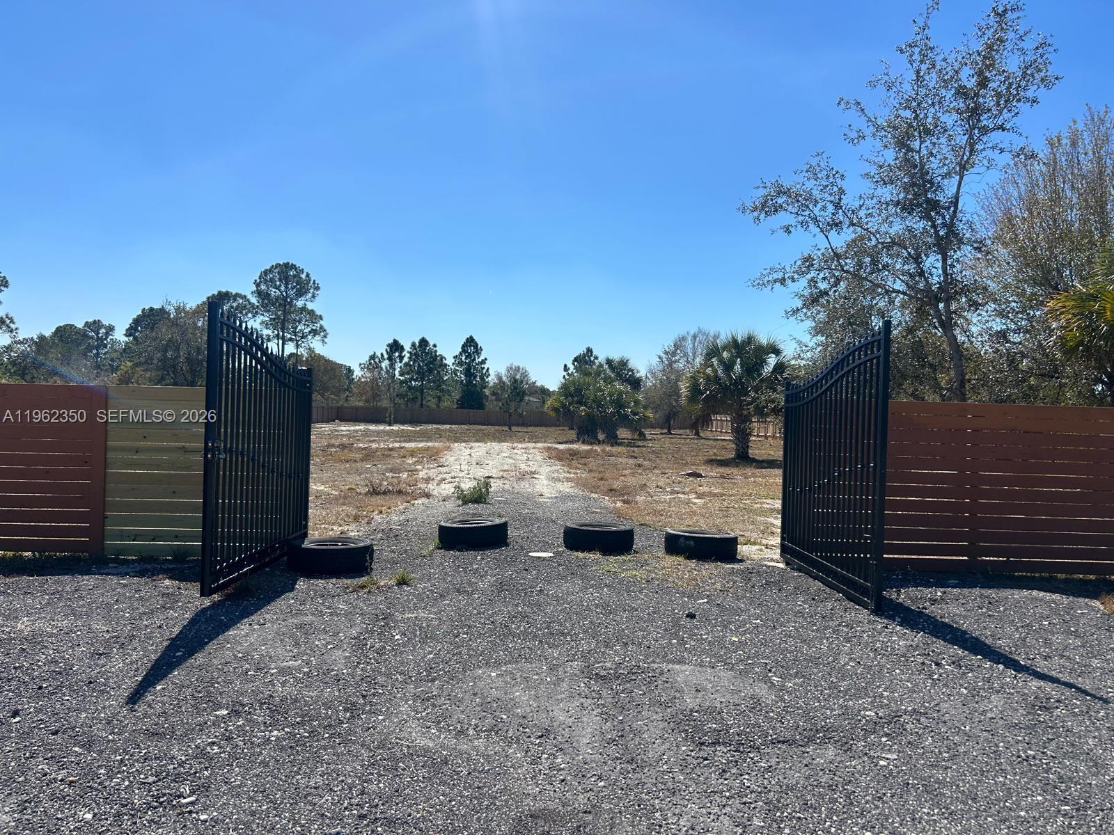 MONTURA RANCH URREC SEC 36 - Land