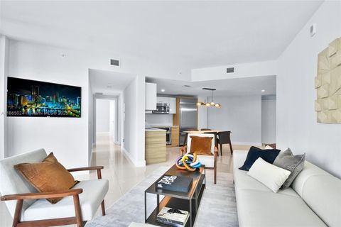 1300 Brickell Bay Dr 1910 Miami FL 33131
