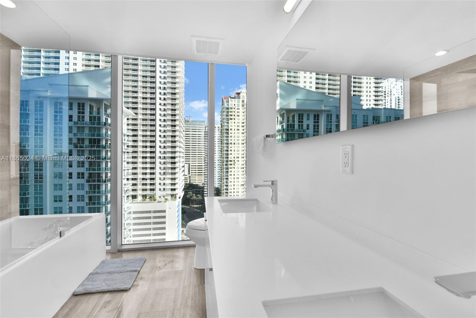 BRICKELLHOUSE CONDO - Residential Lease
