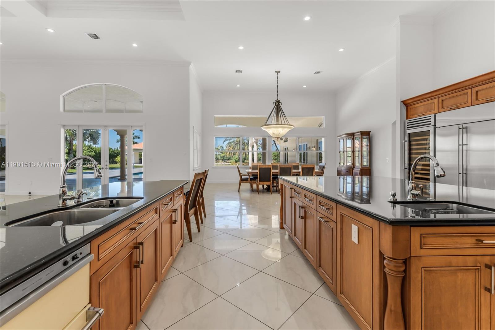 HI END GEN X ESTATE - Residential