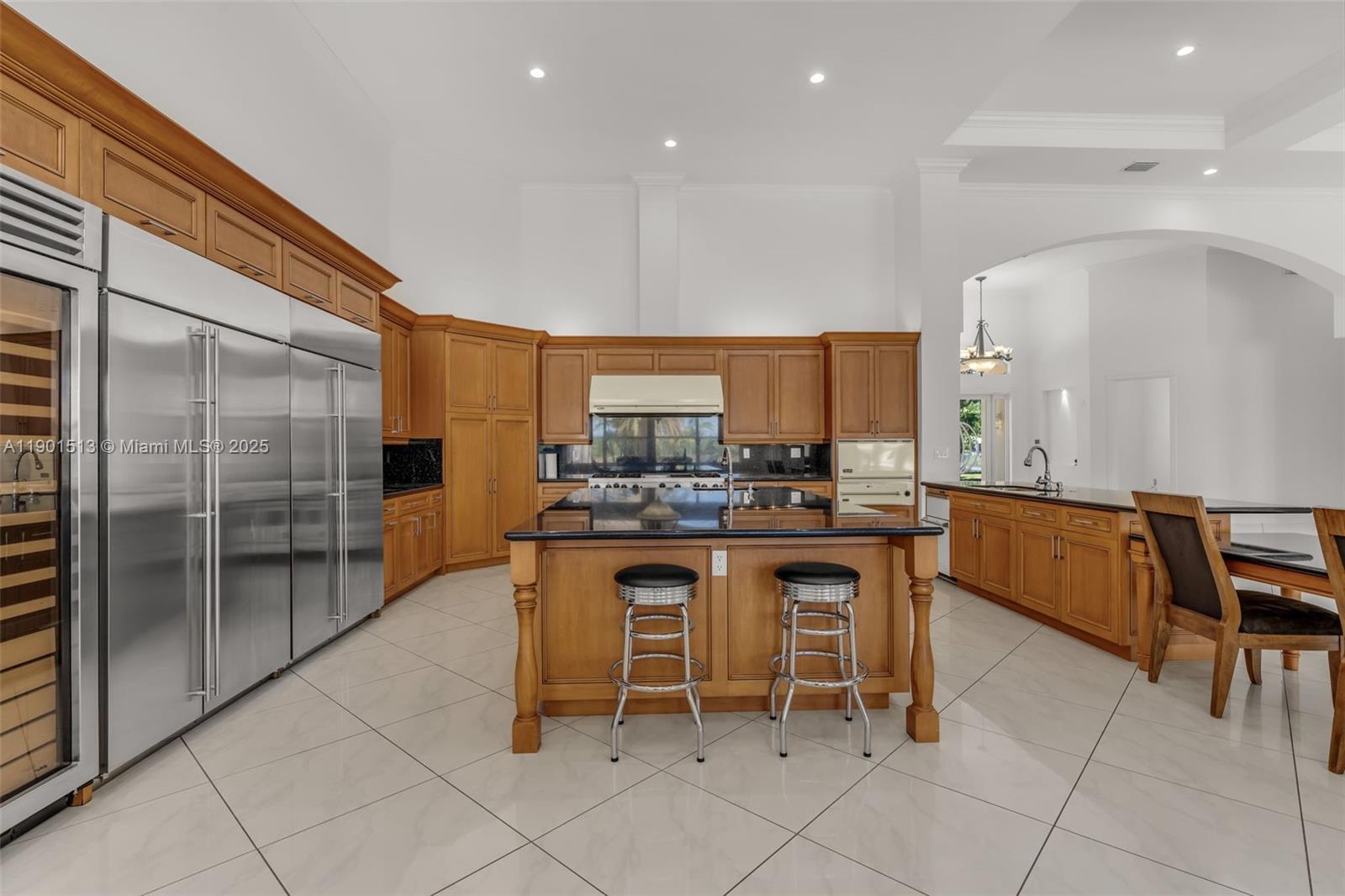 HI END GEN X ESTATE - Residential