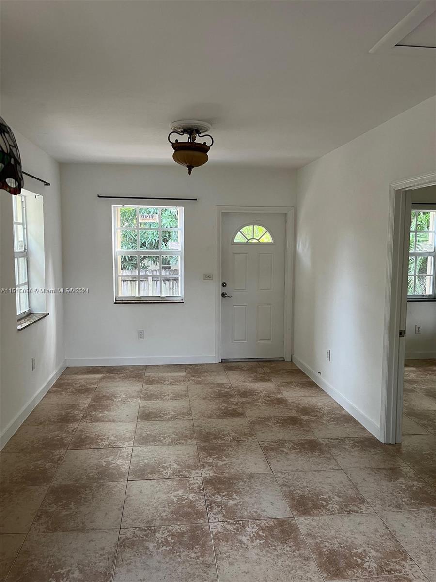 GRAPELAND - Residential Lease