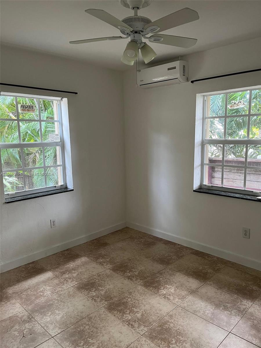 GRAPELAND - Residential Lease