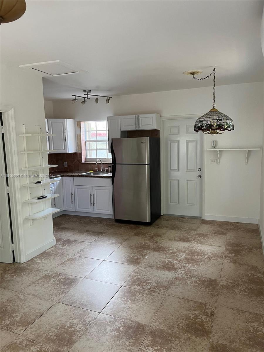 GRAPELAND - Residential Lease