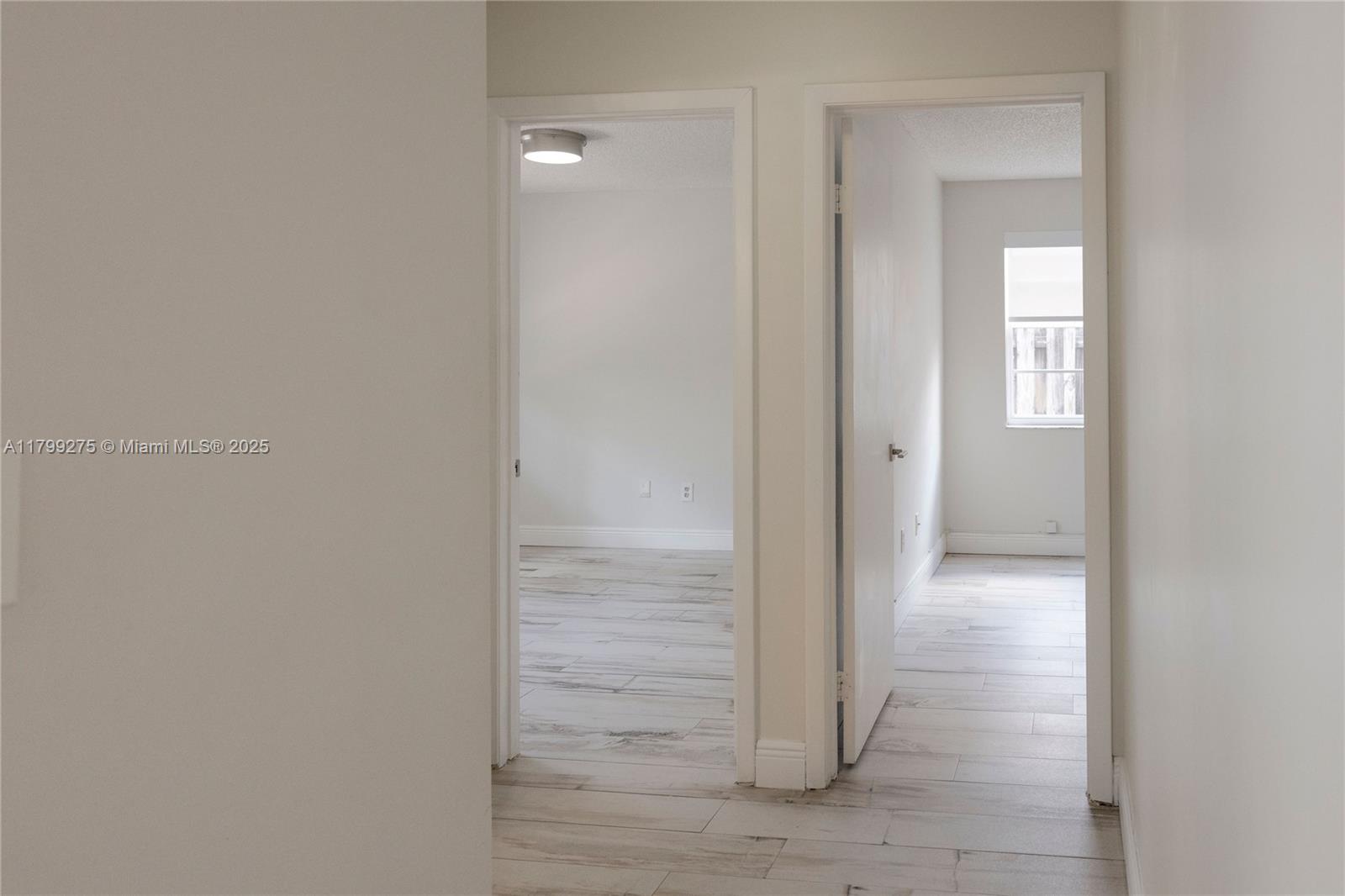 DORAL LAKES - Residential