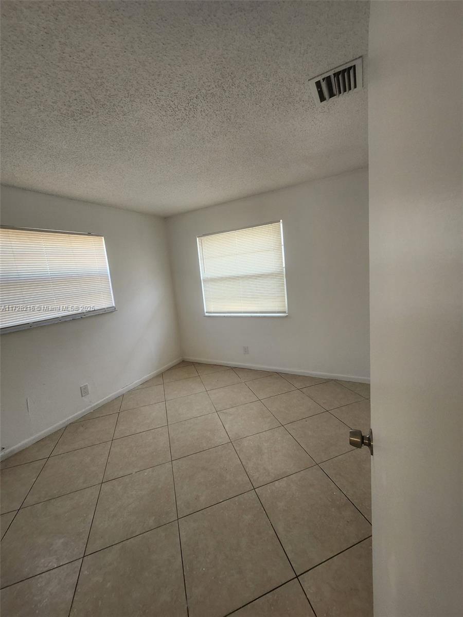 FRESHWATER 11TH & 12TH AV - Residential Lease