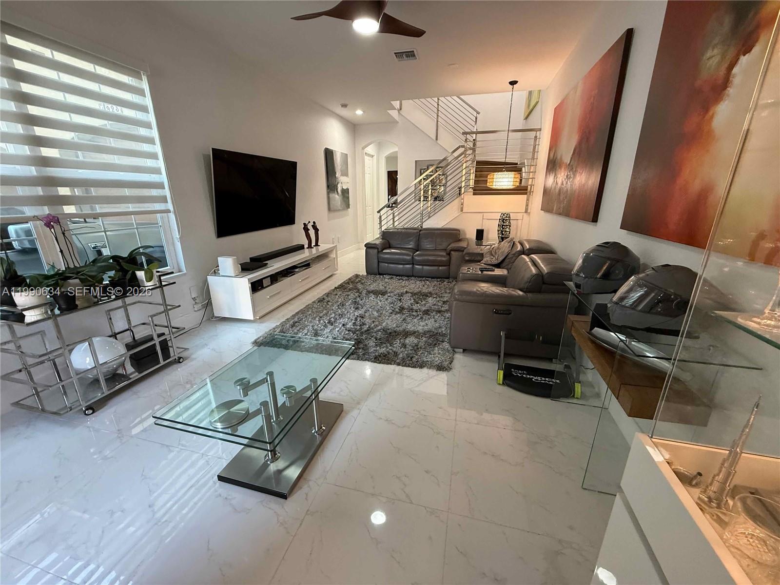 6923 Julia Gardens Dr