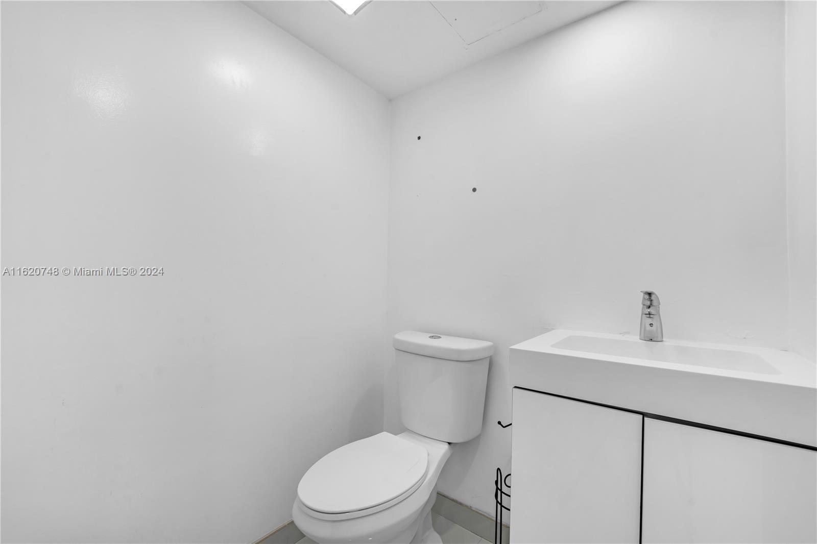 ARLEN HOUSE EAST CONDO - Residential