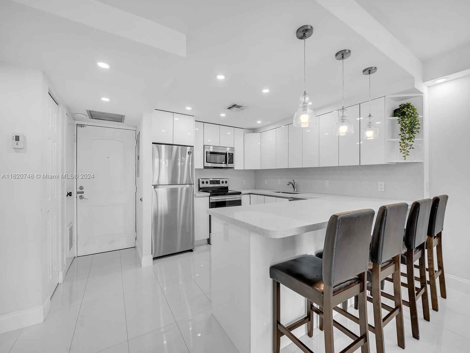 ARLEN HOUSE EAST CONDO - Residential