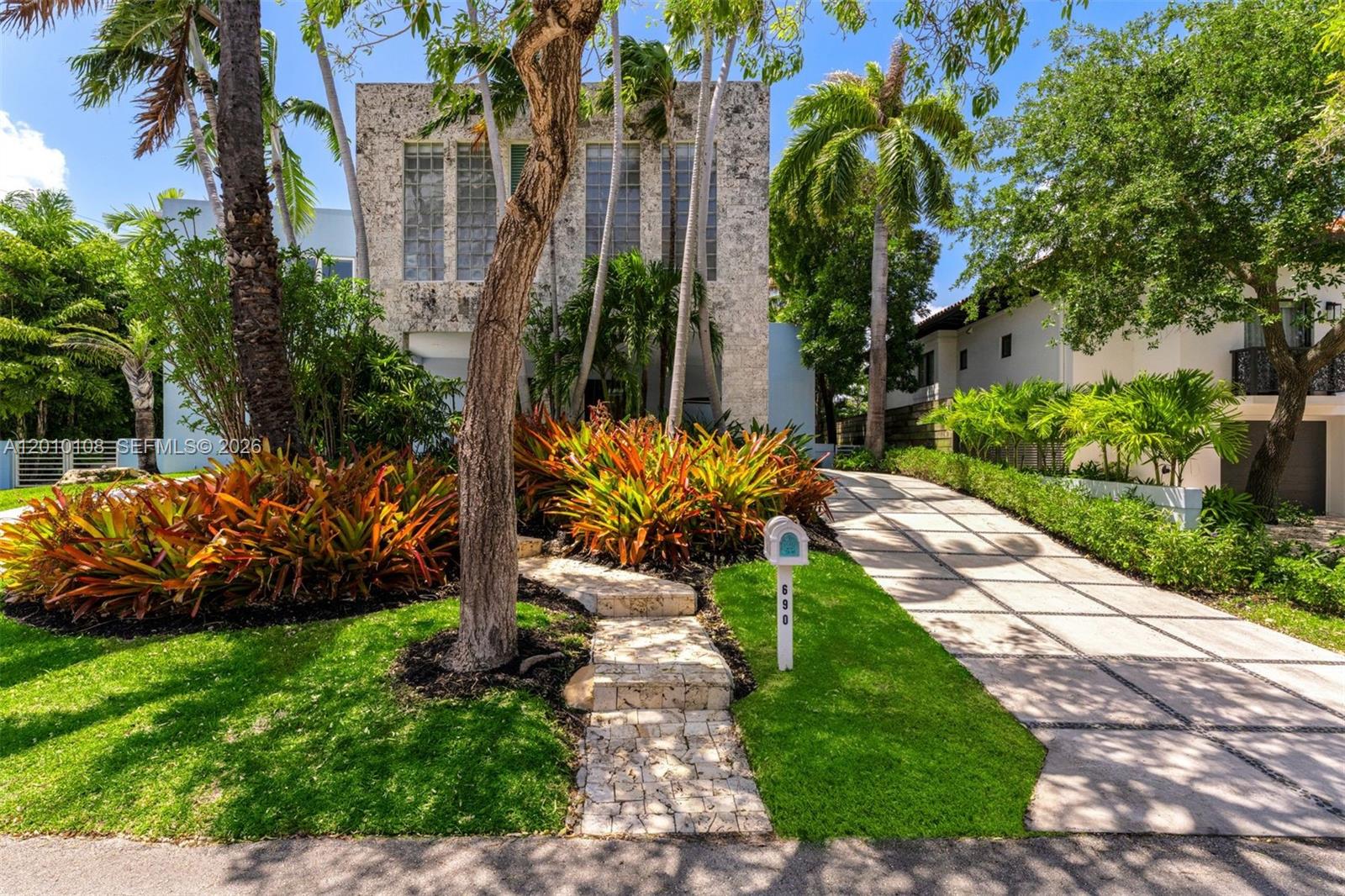 BISCAYNE KEY ESTATES - Residential
