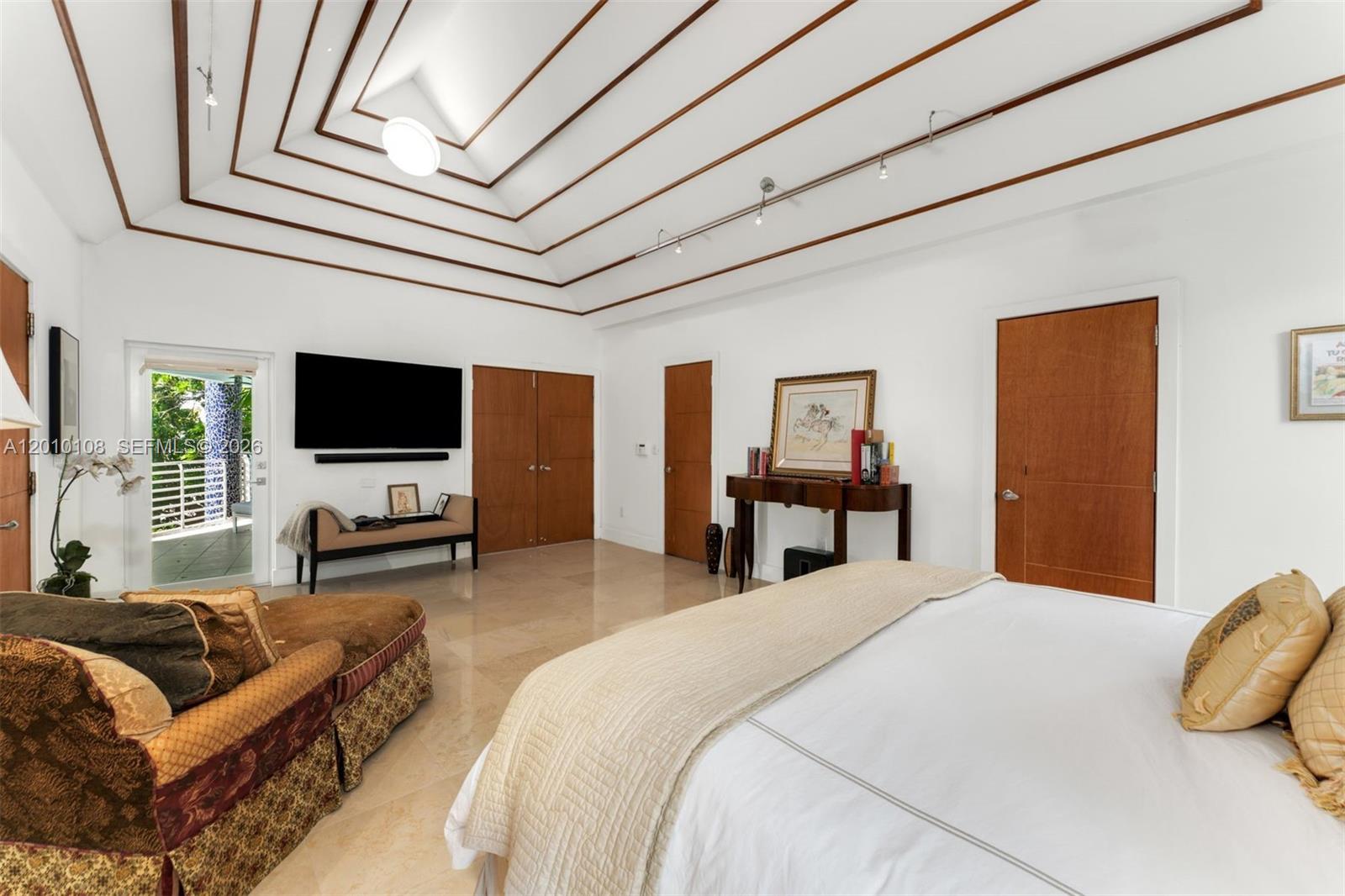 BISCAYNE KEY ESTATES - Residential