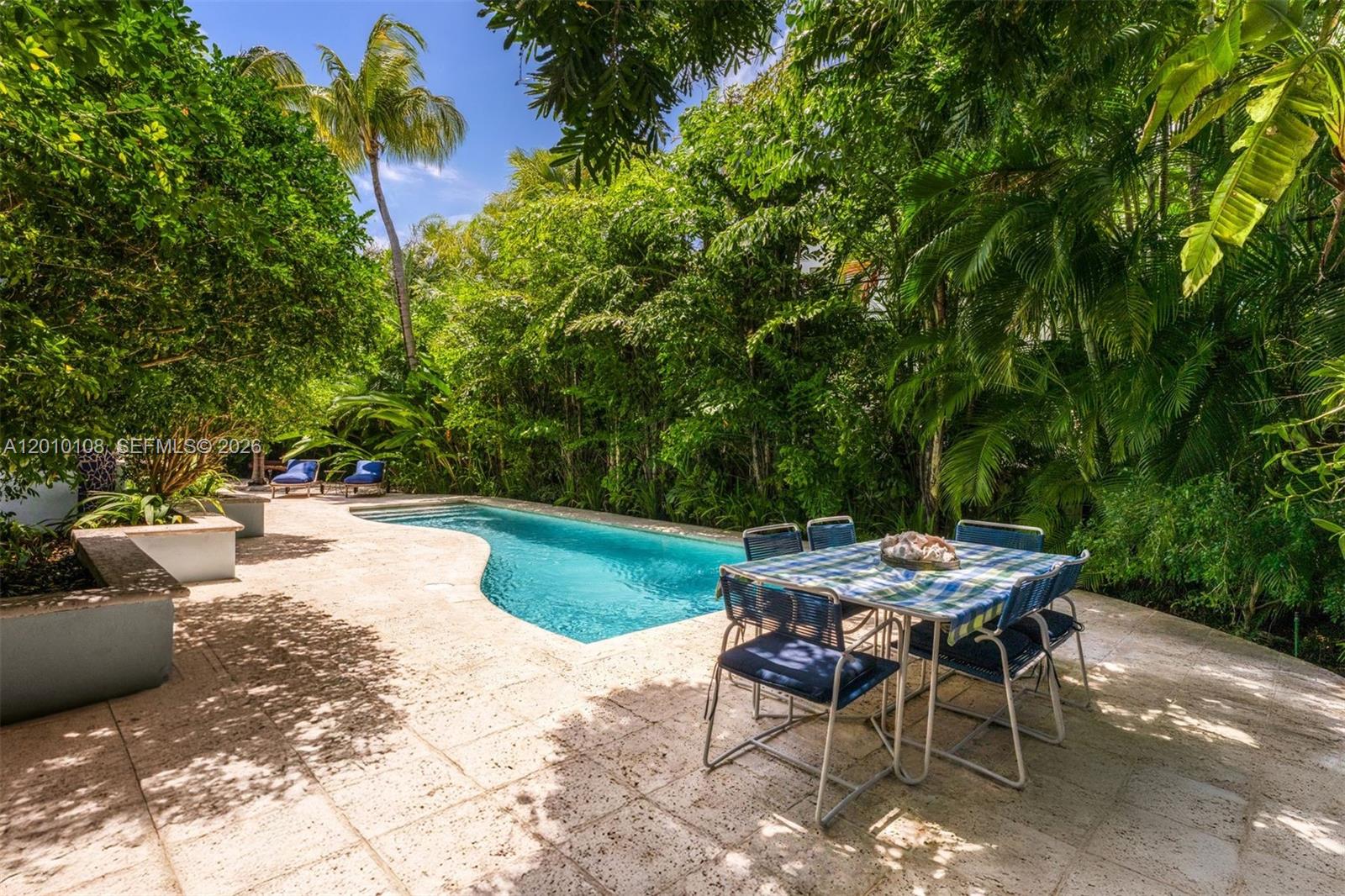 BISCAYNE KEY ESTATES - Residential