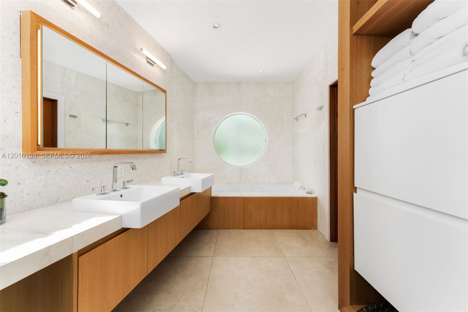 BISCAYNE KEY ESTATES - Residential