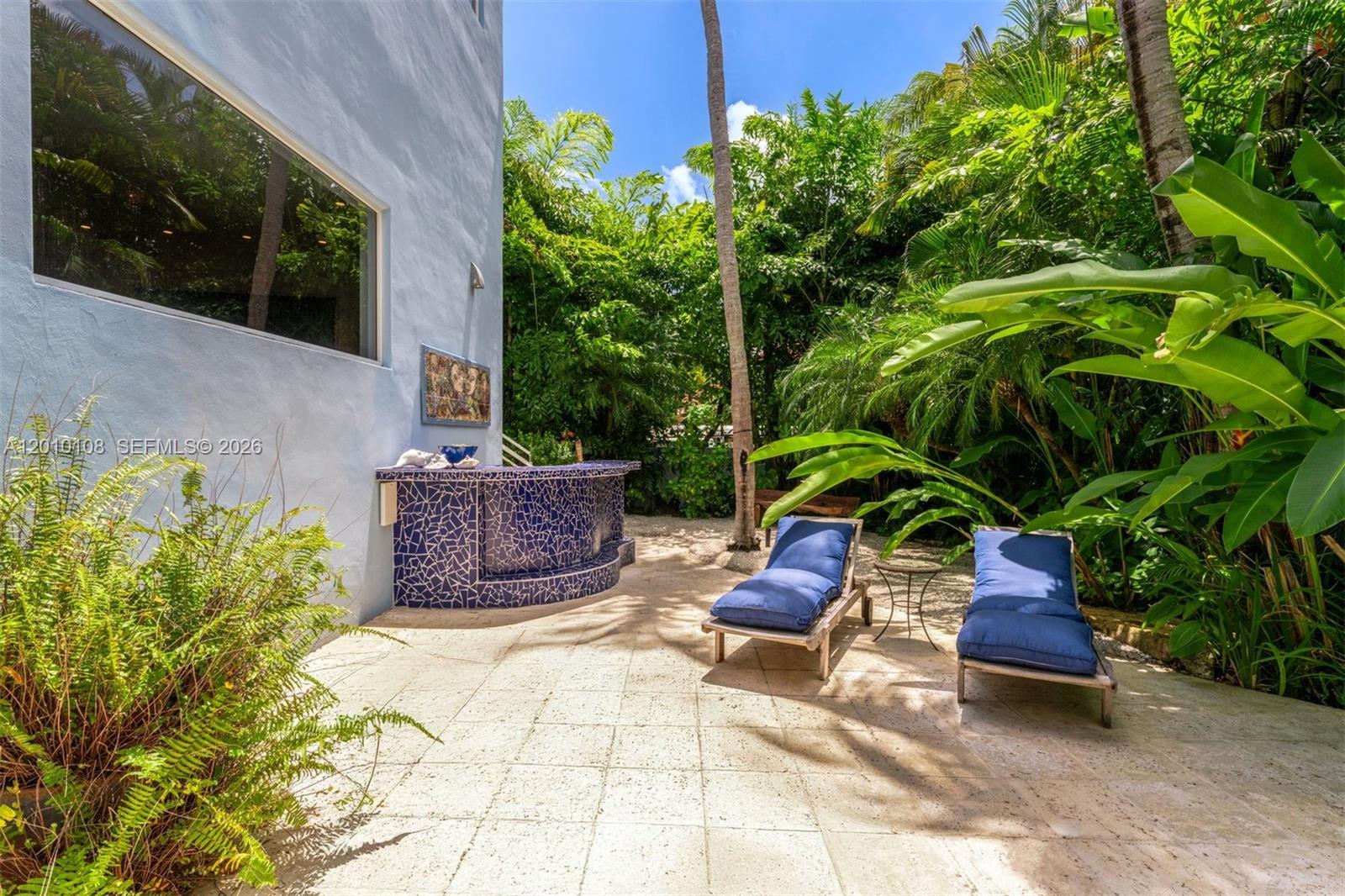 BISCAYNE KEY ESTATES - Residential