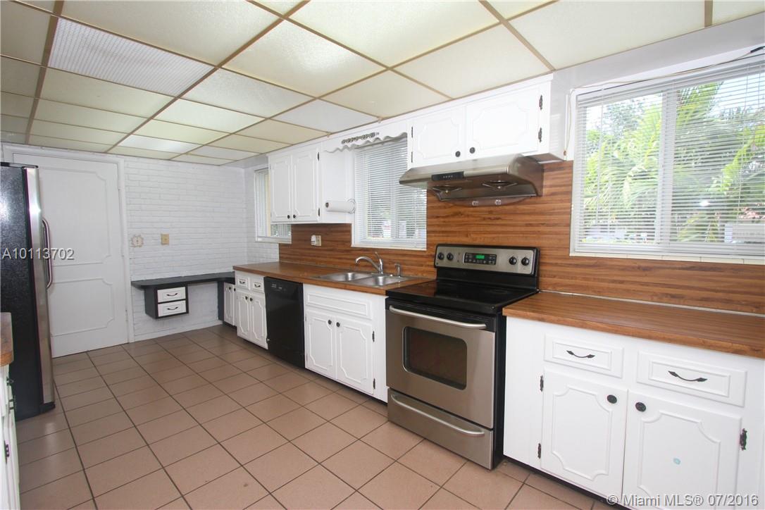 C GABLES RIVIERA SEC 6 - Residential