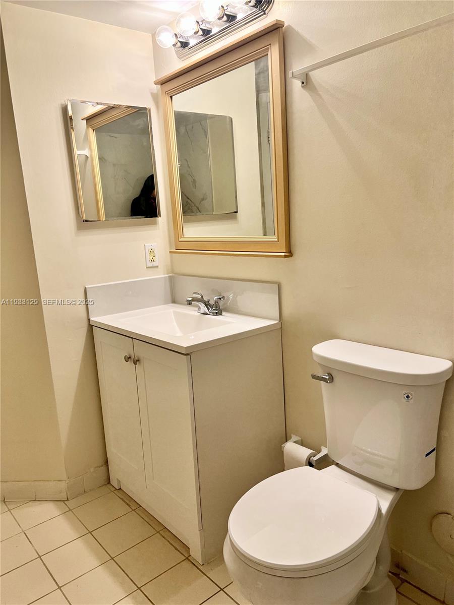 NAPOLI GARDENS AT CORAL SP - Residential Lease