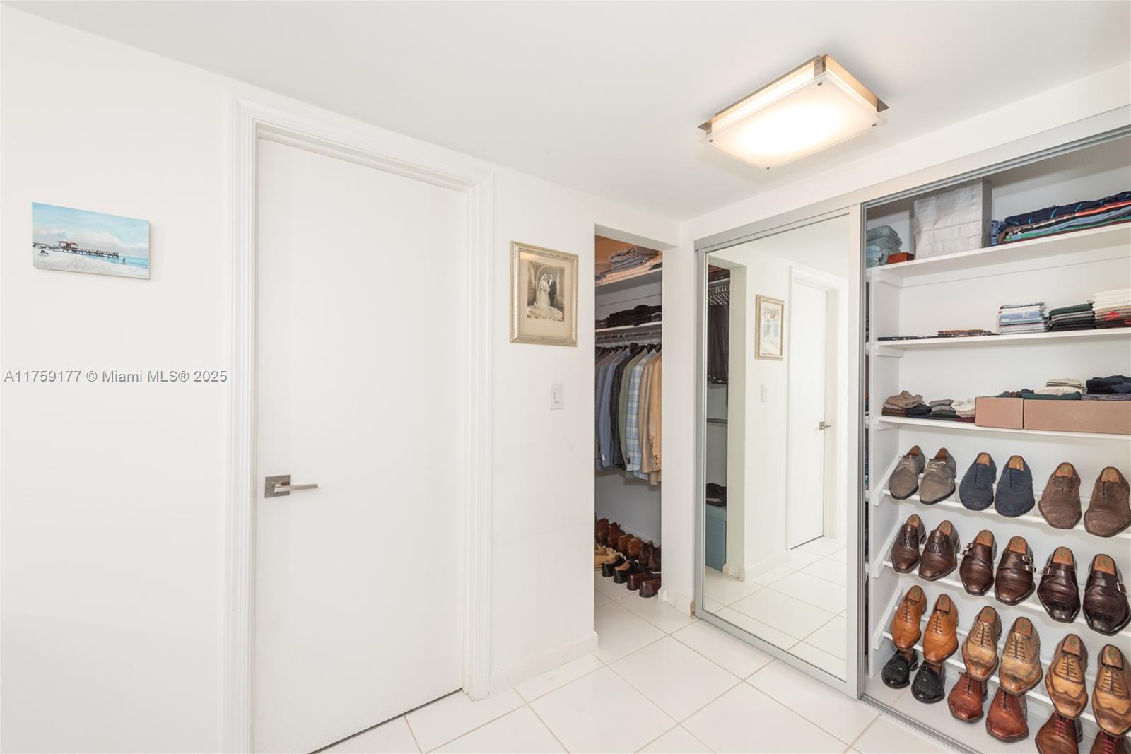 COMMODORE CLUB WEST CONDO - Residential