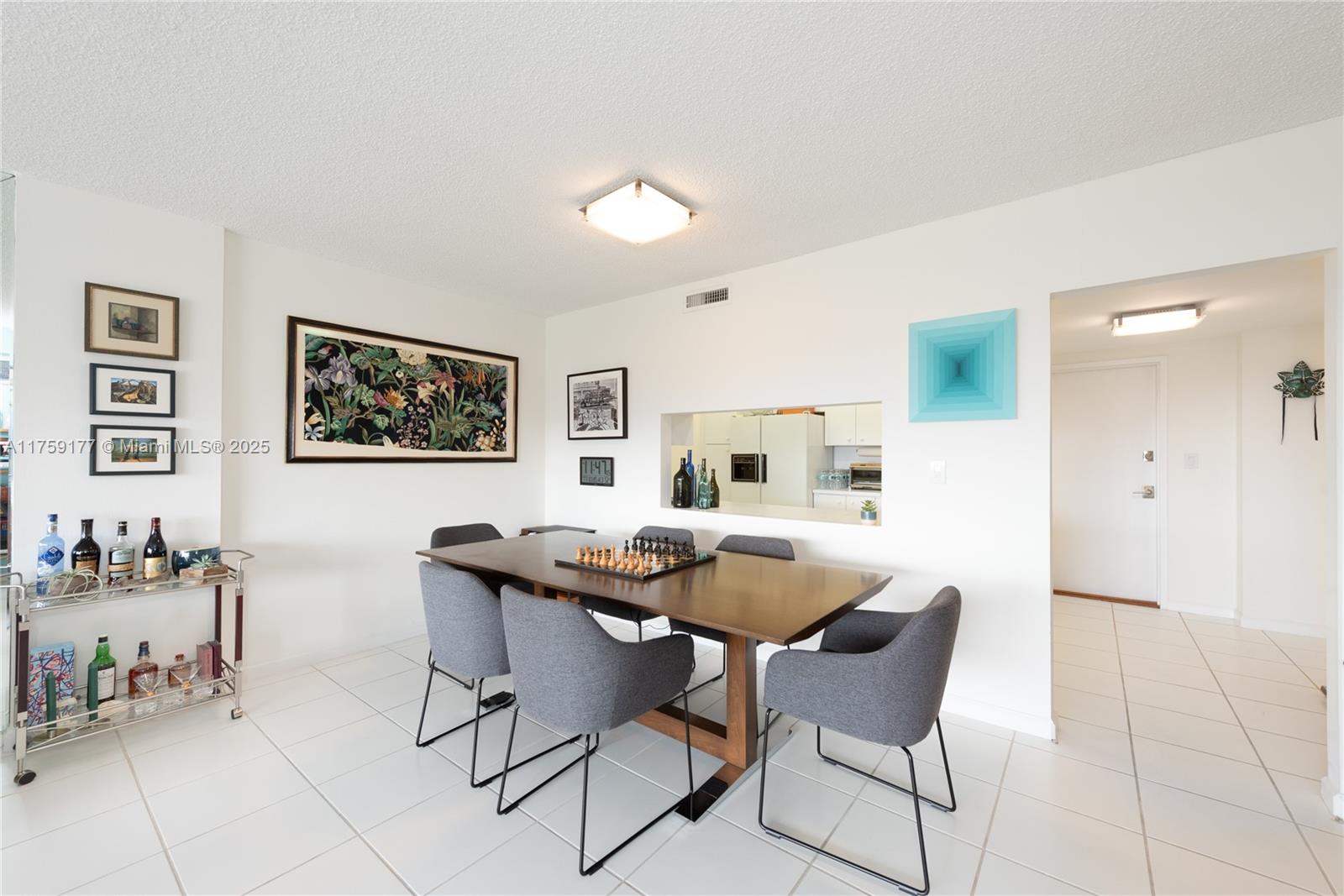 COMMODORE CLUB WEST CONDO - Residential