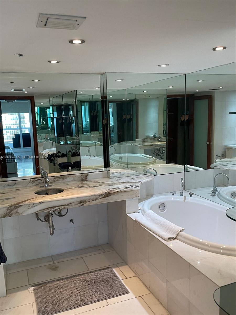 VENETIA CONDO - Residential Lease