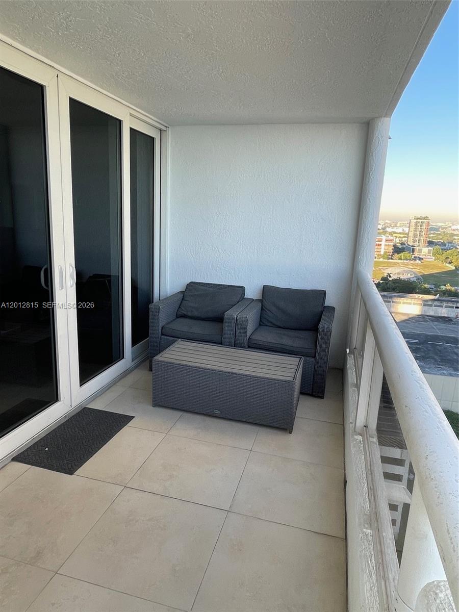 VENETIA CONDO - Residential Lease