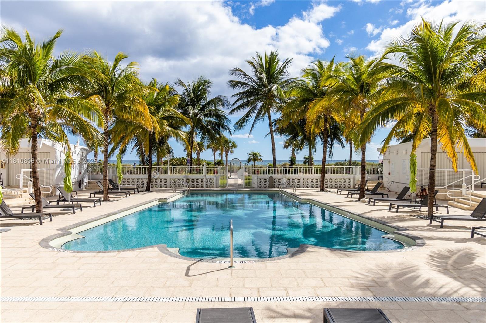 THE EXECUTIVE CONDO - Residential Lease