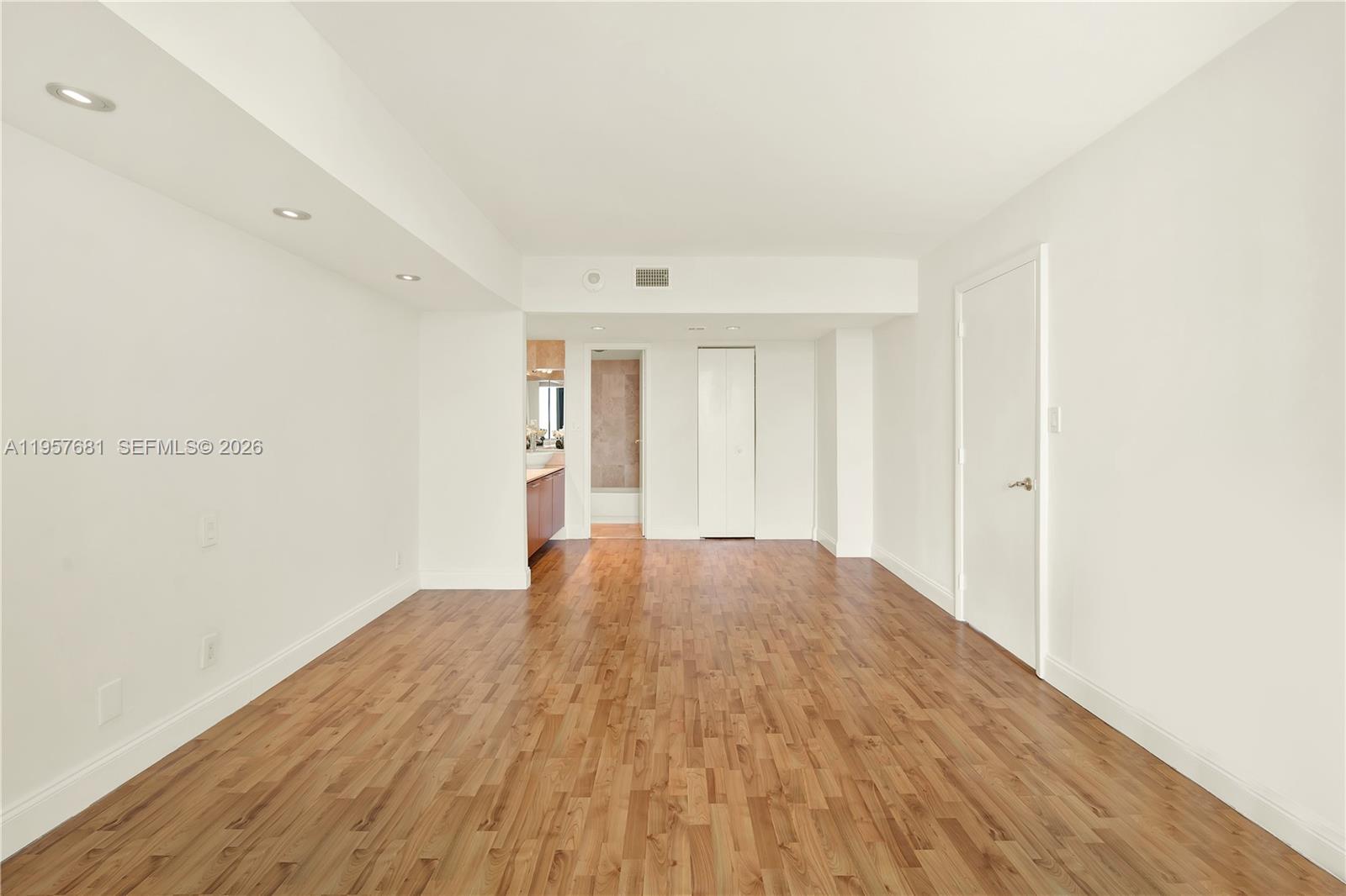 ARLEN HOUSE EAST CONDO - Residential