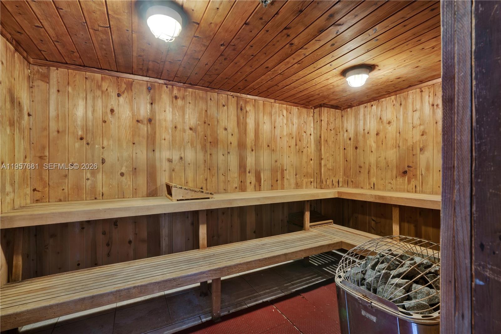 ARLEN HOUSE EAST CONDO - Residential