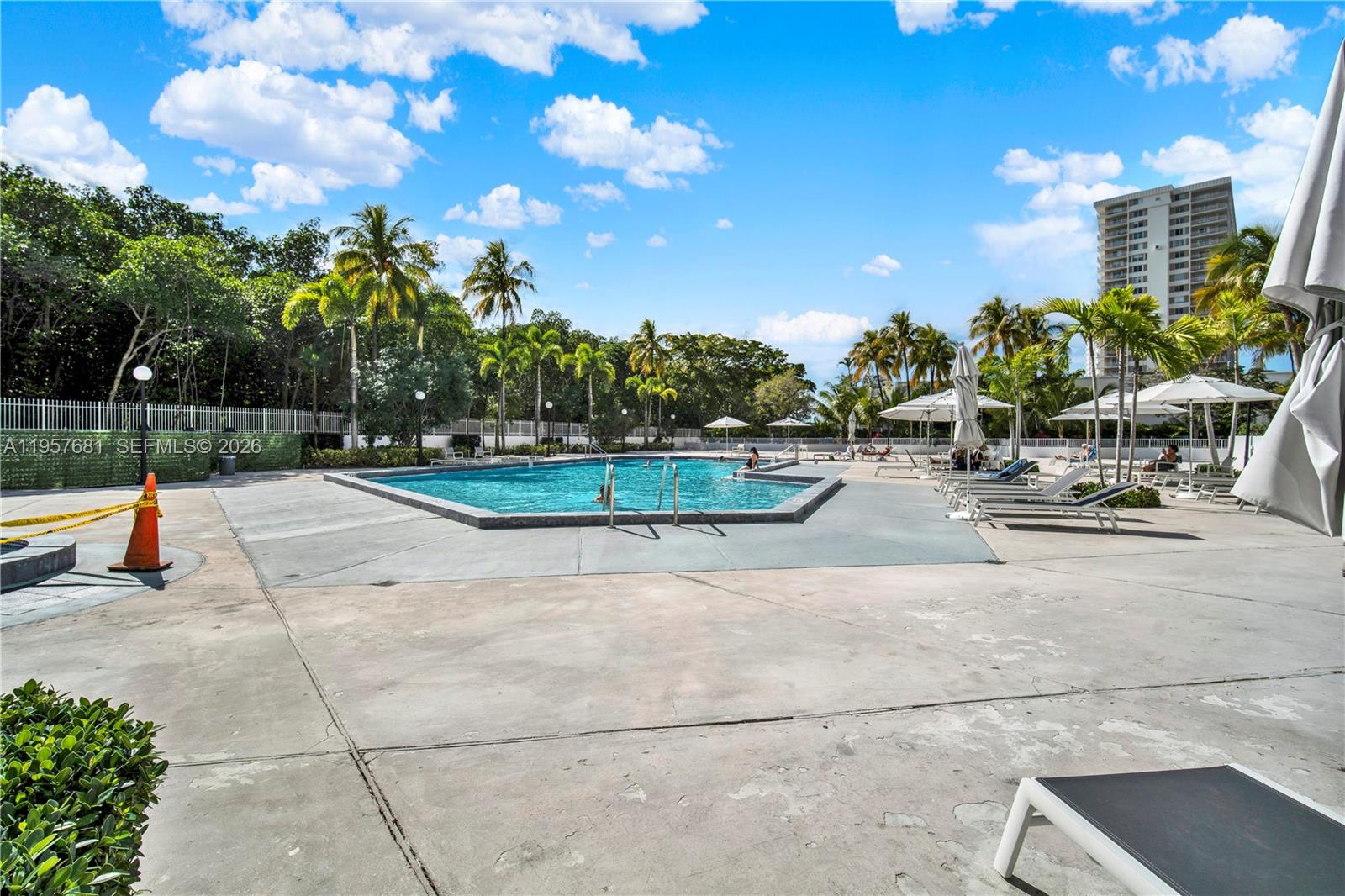 ARLEN HOUSE EAST CONDO - Residential