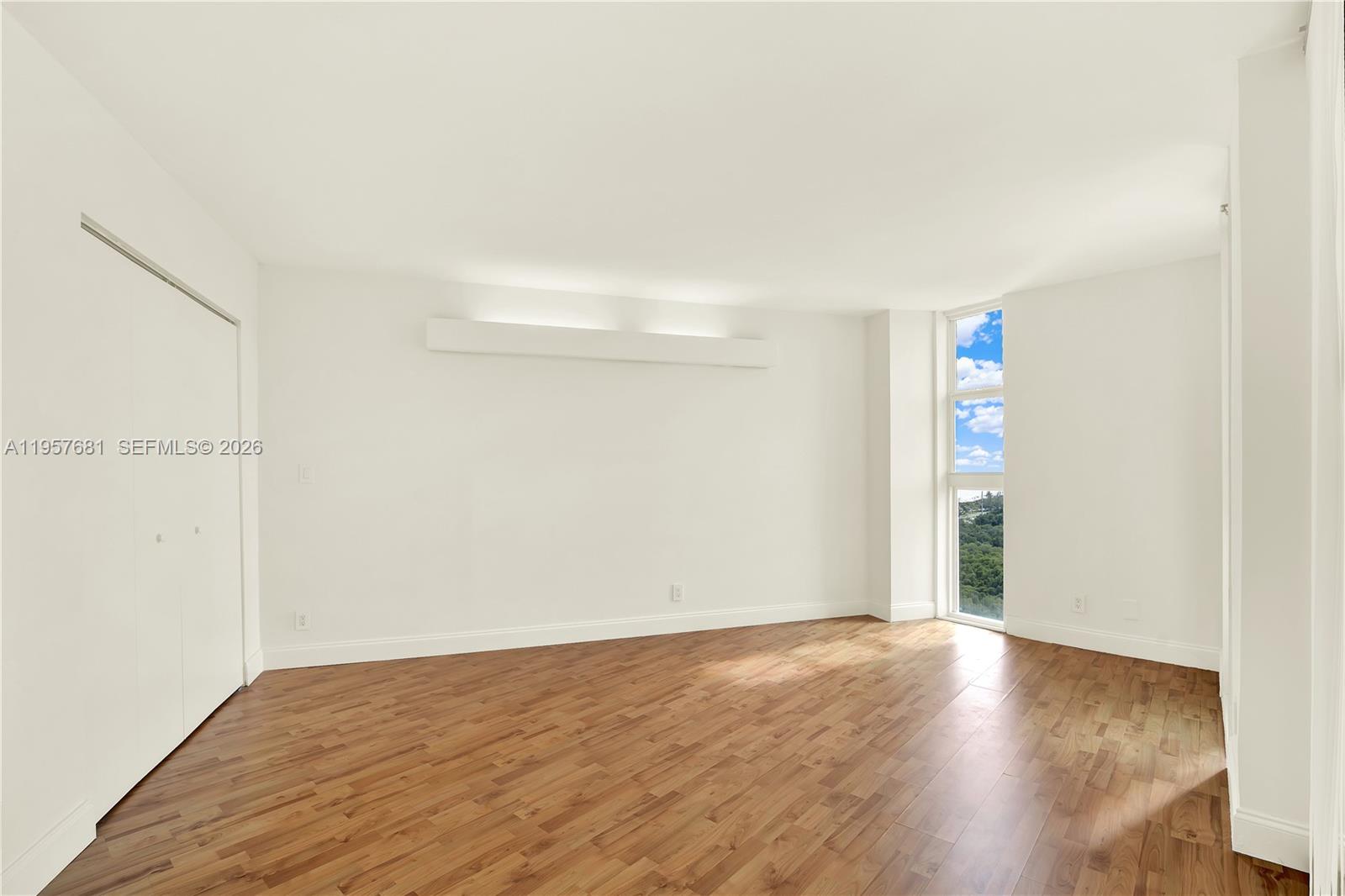 ARLEN HOUSE EAST CONDO - Residential