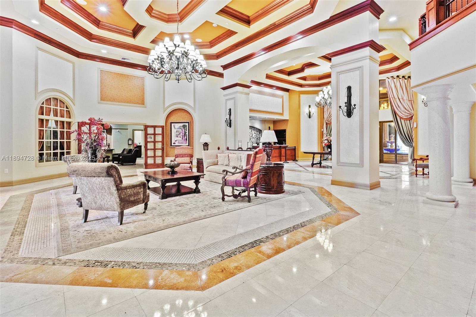 PUERTA DE PALMAS CONDO - Residential