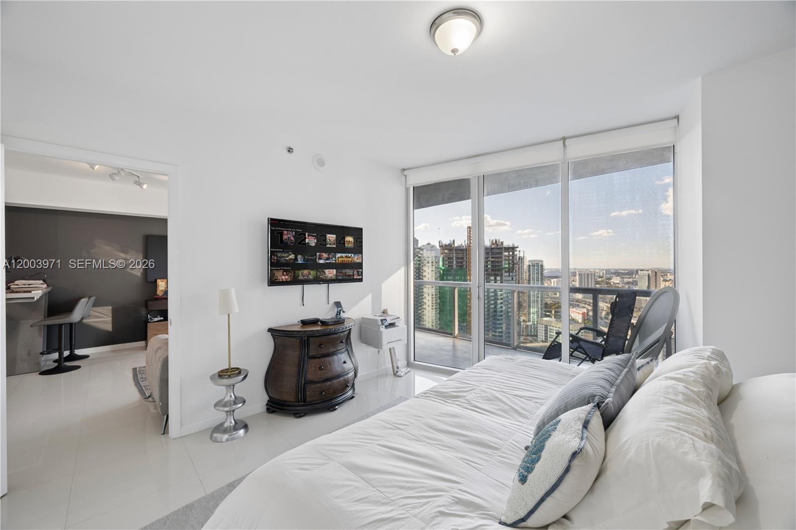 ICONBRICKELL CONDO NO 1 - Residential