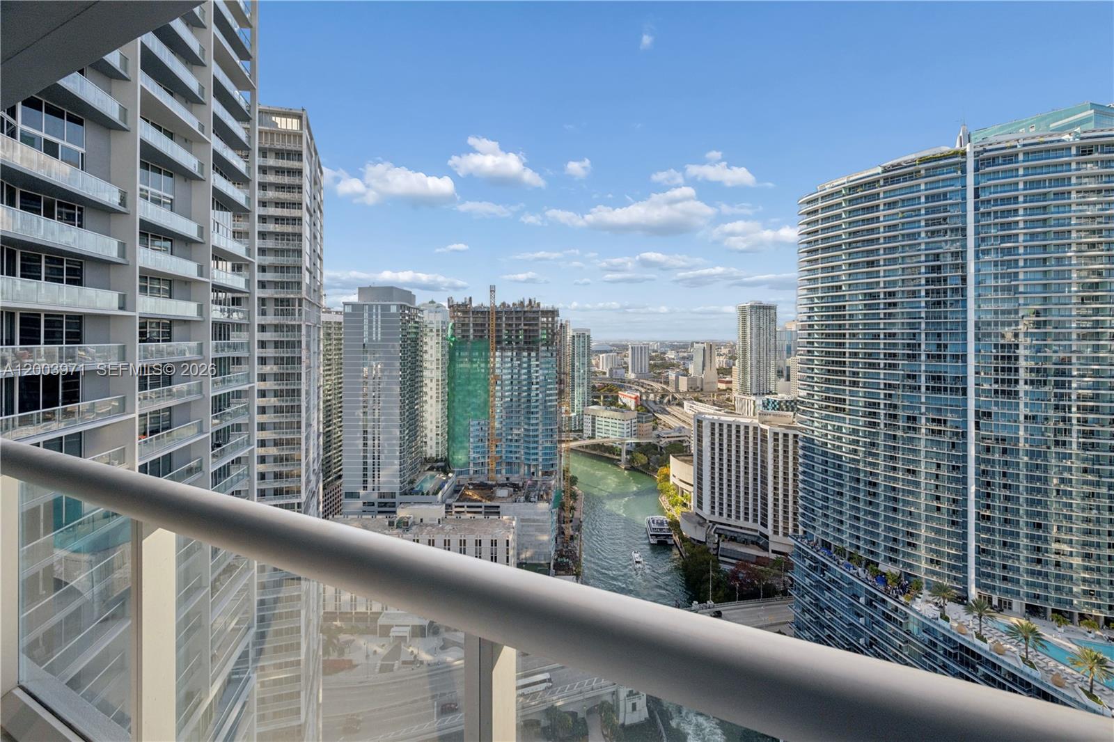 ICONBRICKELL CONDO NO 1 - Residential