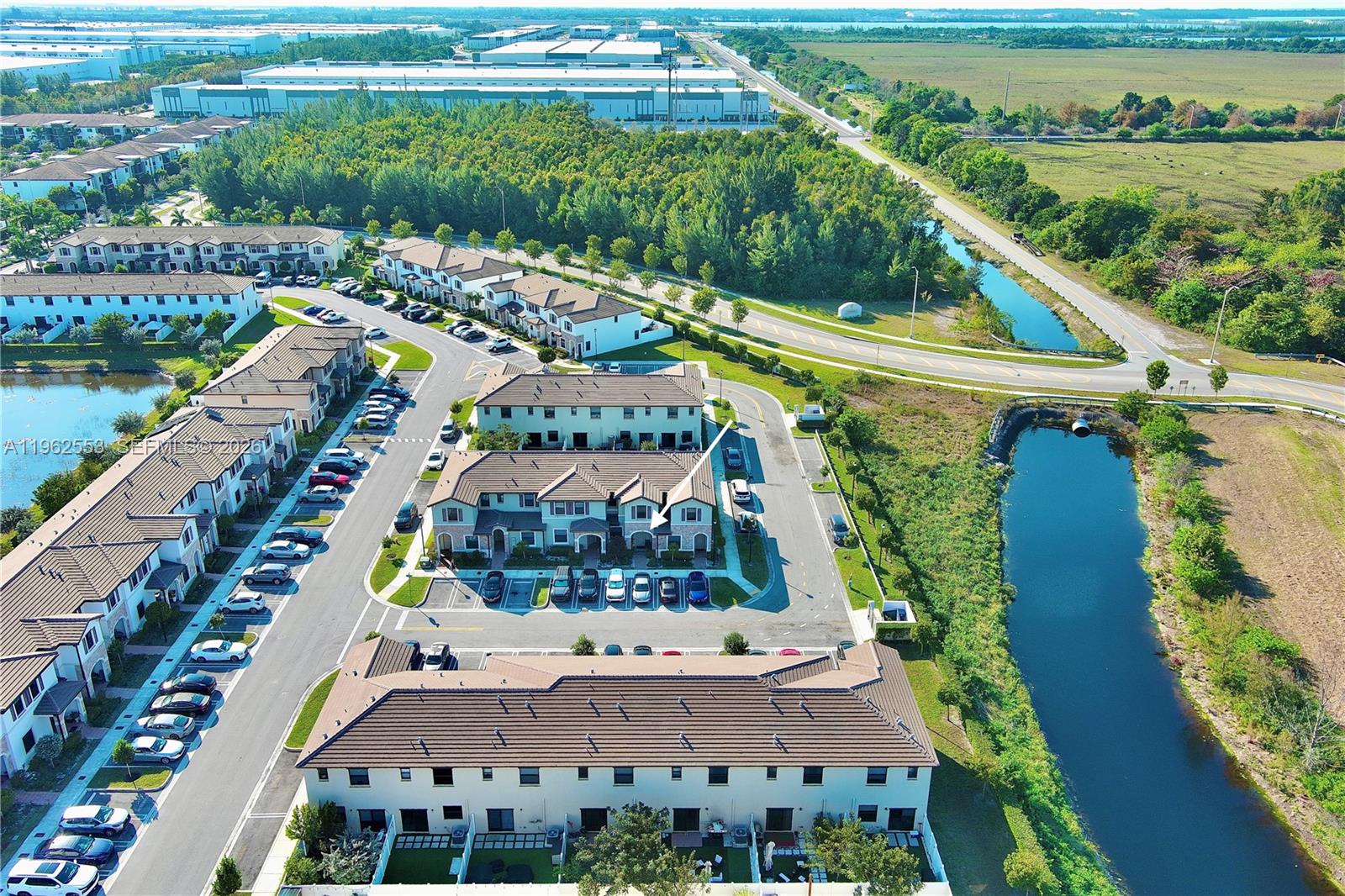 AQUABELLA NORTH - Residential