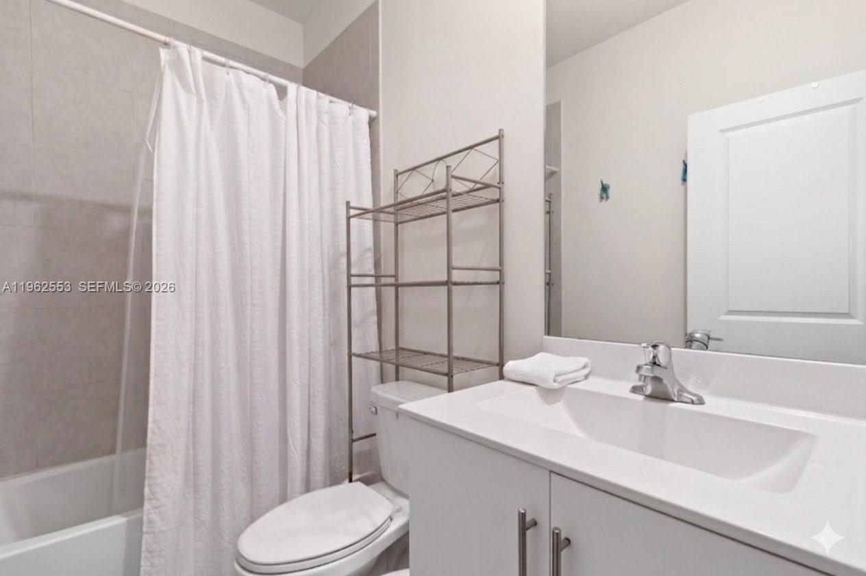 AQUABELLA NORTH - Residential
