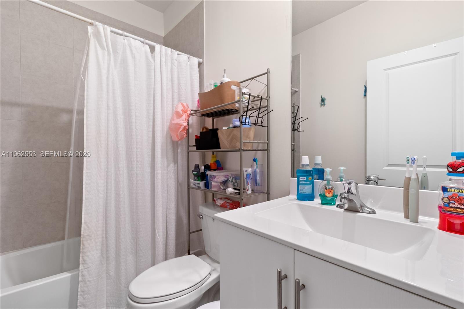 AQUABELLA NORTH - Residential