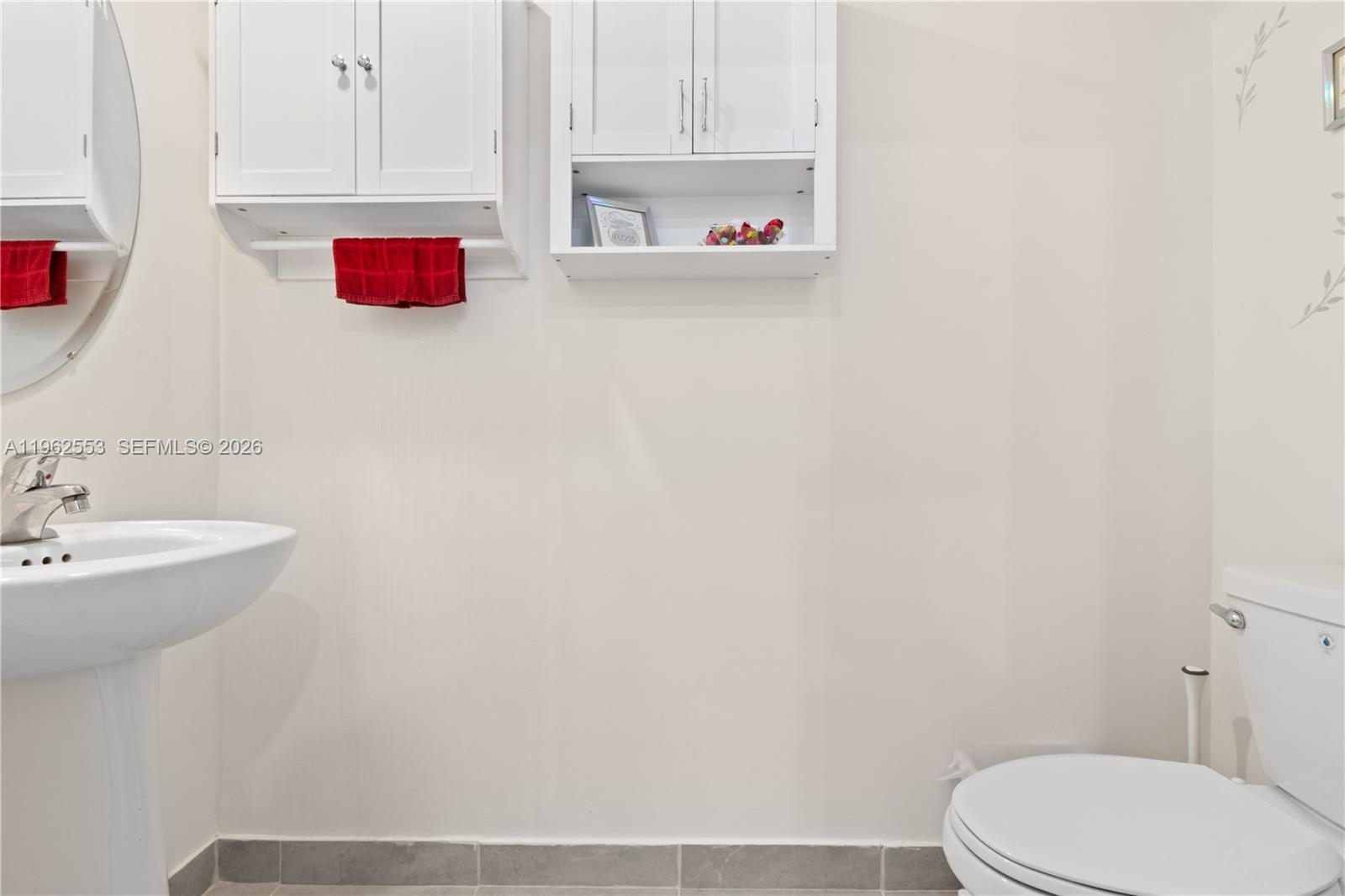 AQUABELLA NORTH - Residential