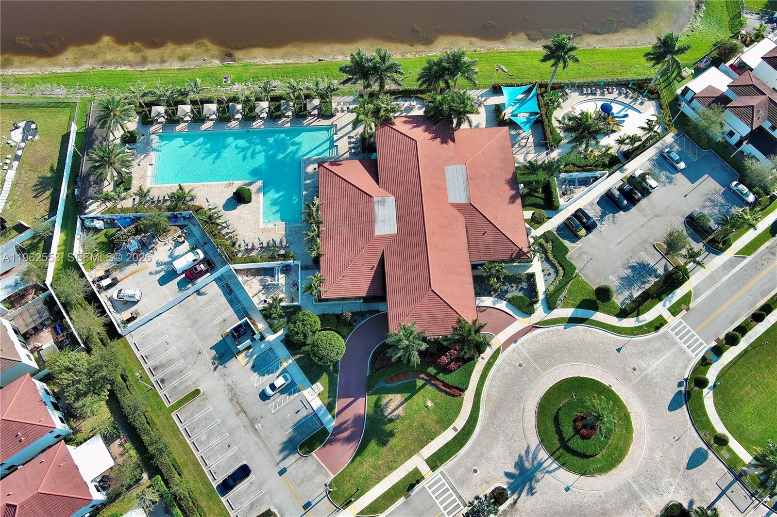 AQUABELLA NORTH - Residential